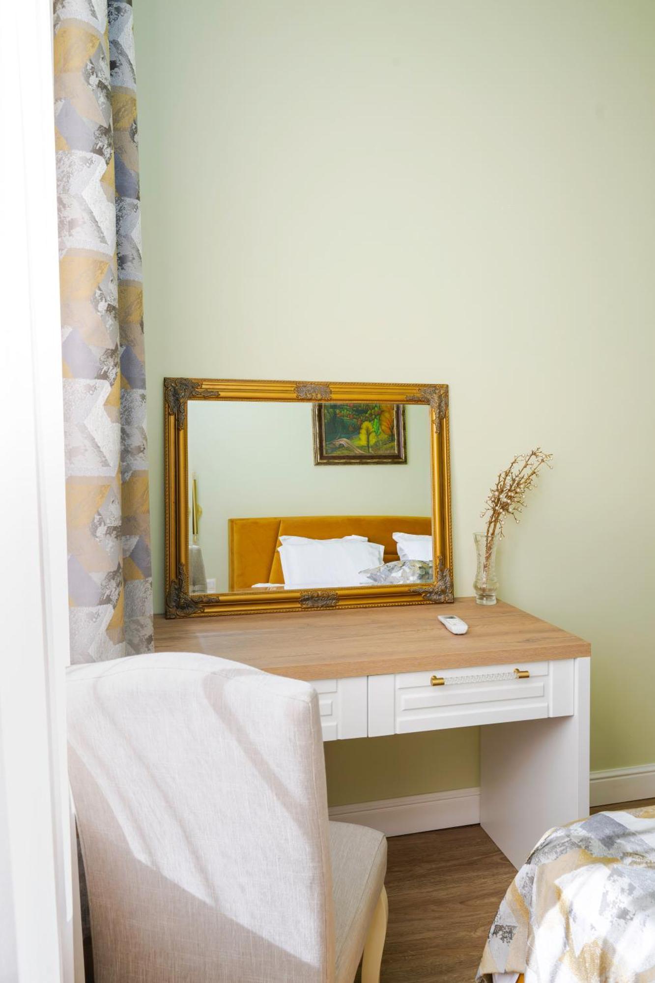 Urban Charm & Comfort - Chic 2Bd In Prime Location By Flat Mаnager Sofia Exterior photo